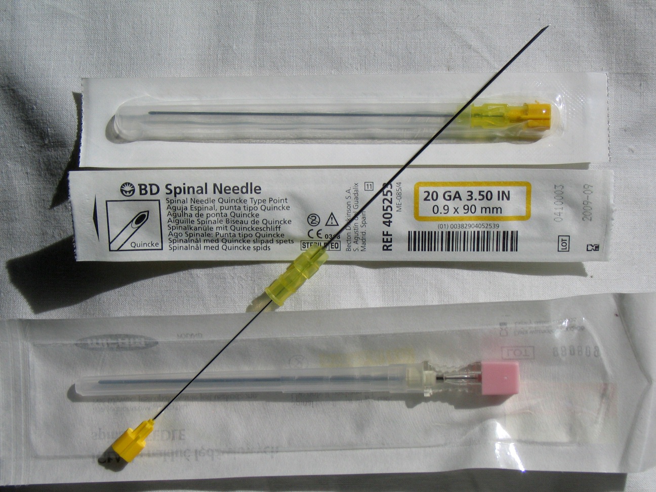 Aguja espinal (intradural)