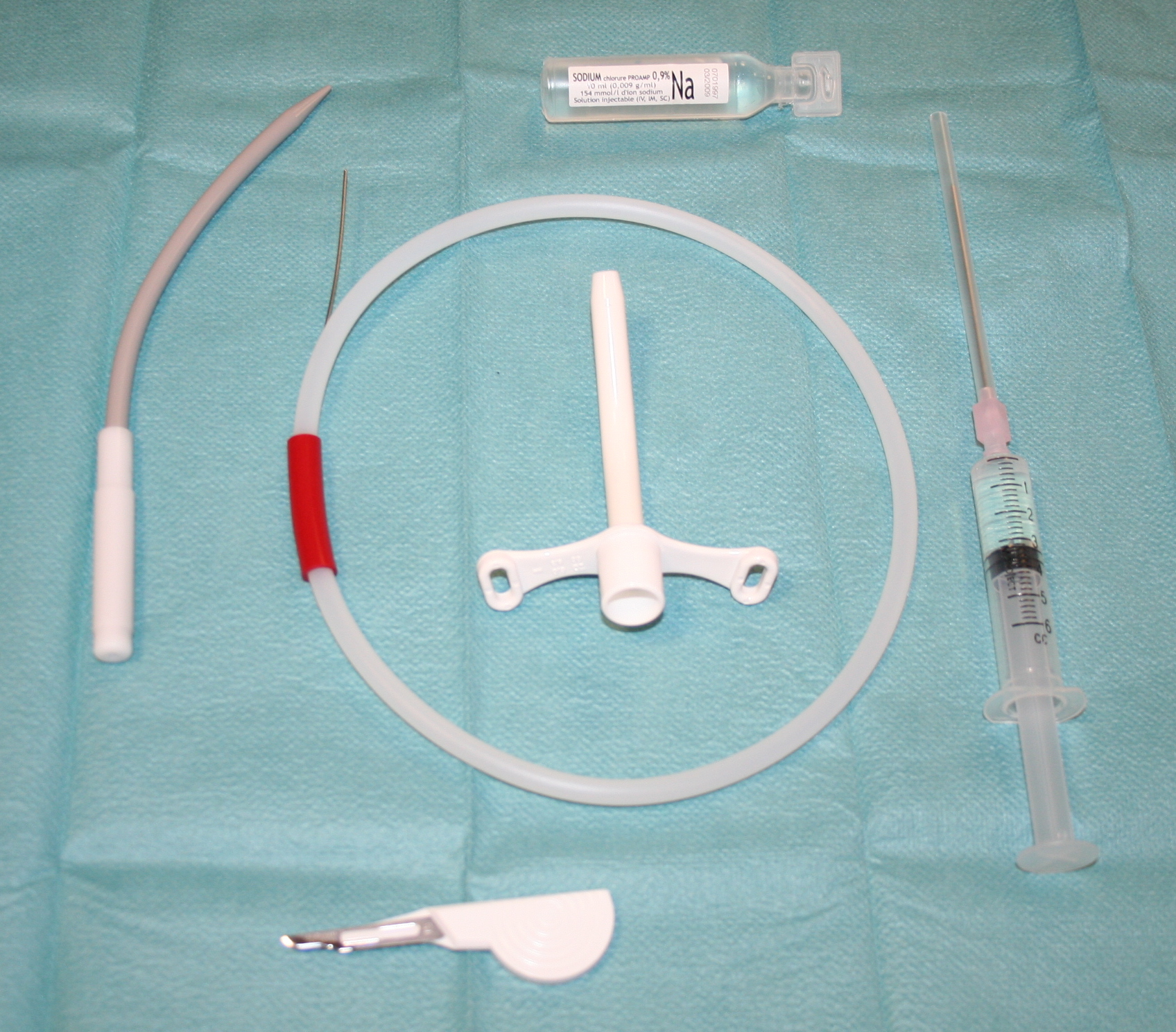 Kit de cricotiroïdotomia d'urgència