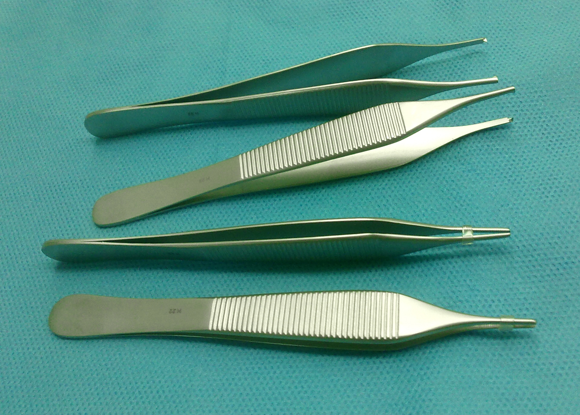 Pinça de dissecció amb dents