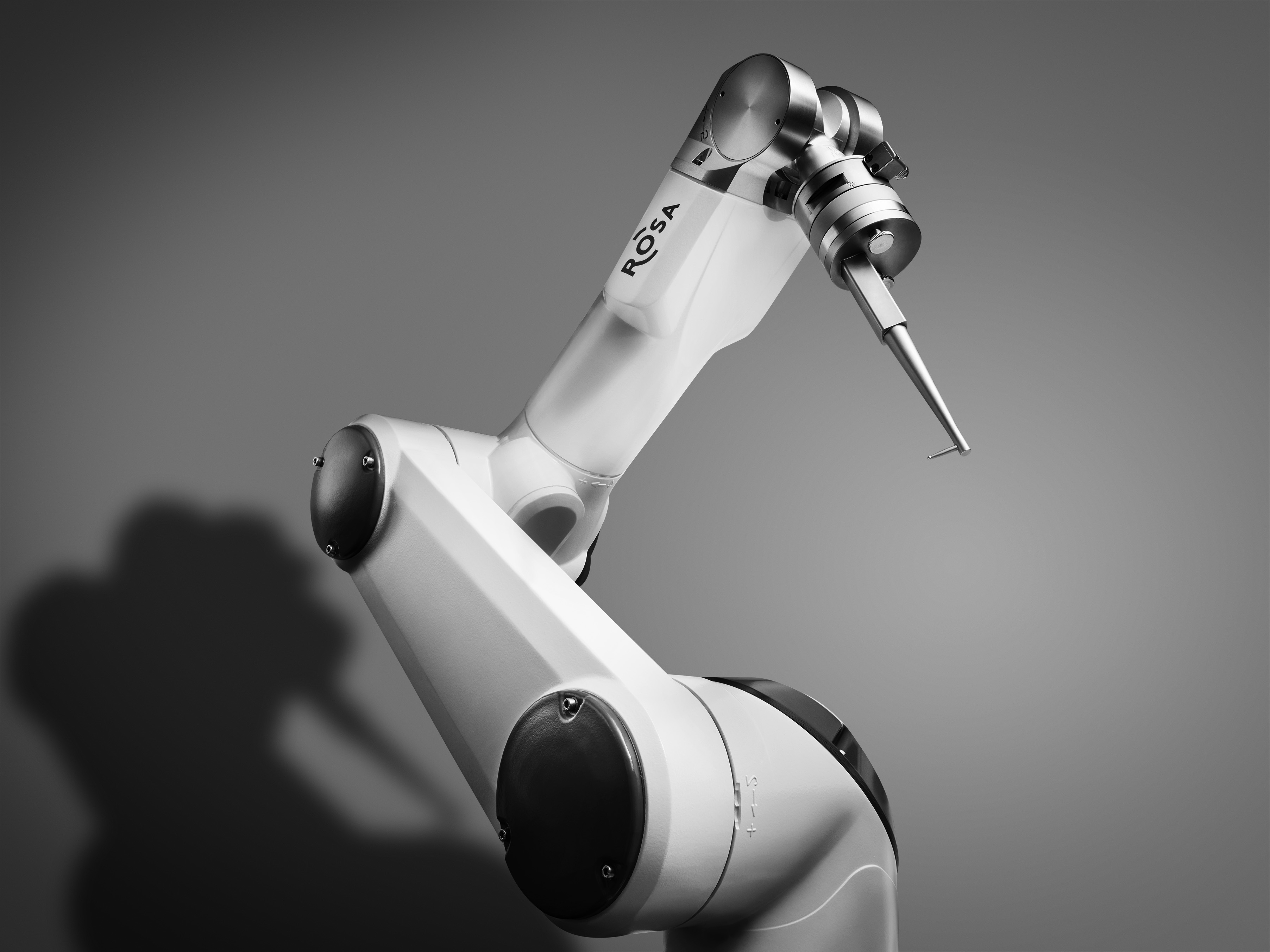 ROSA Brain – robot estereotàctic de neurocirurgia
